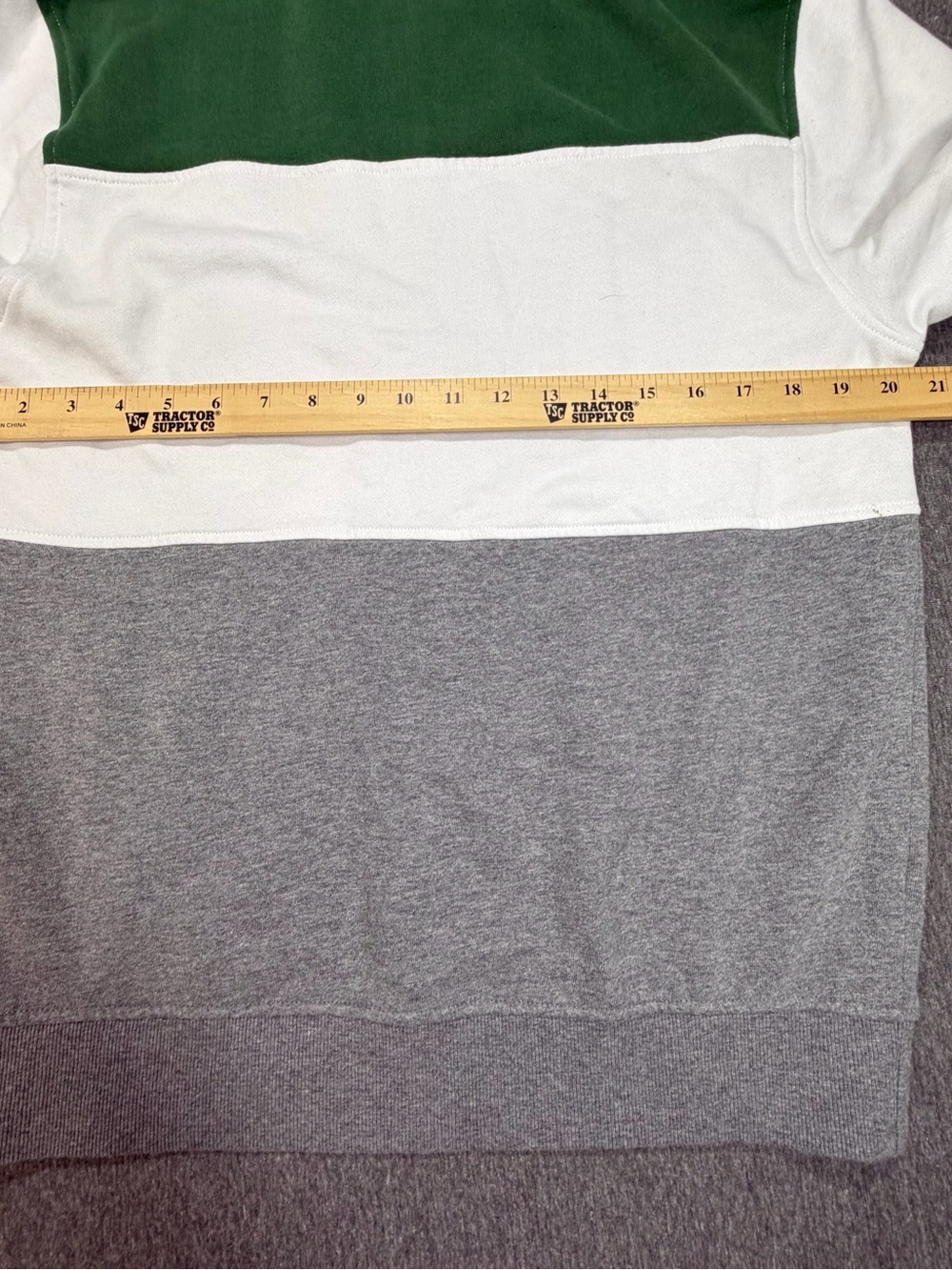 Slytherin Colorblock Crewneck Sweater in Green and White Official Harry Pottwr - Picture 6 of 6